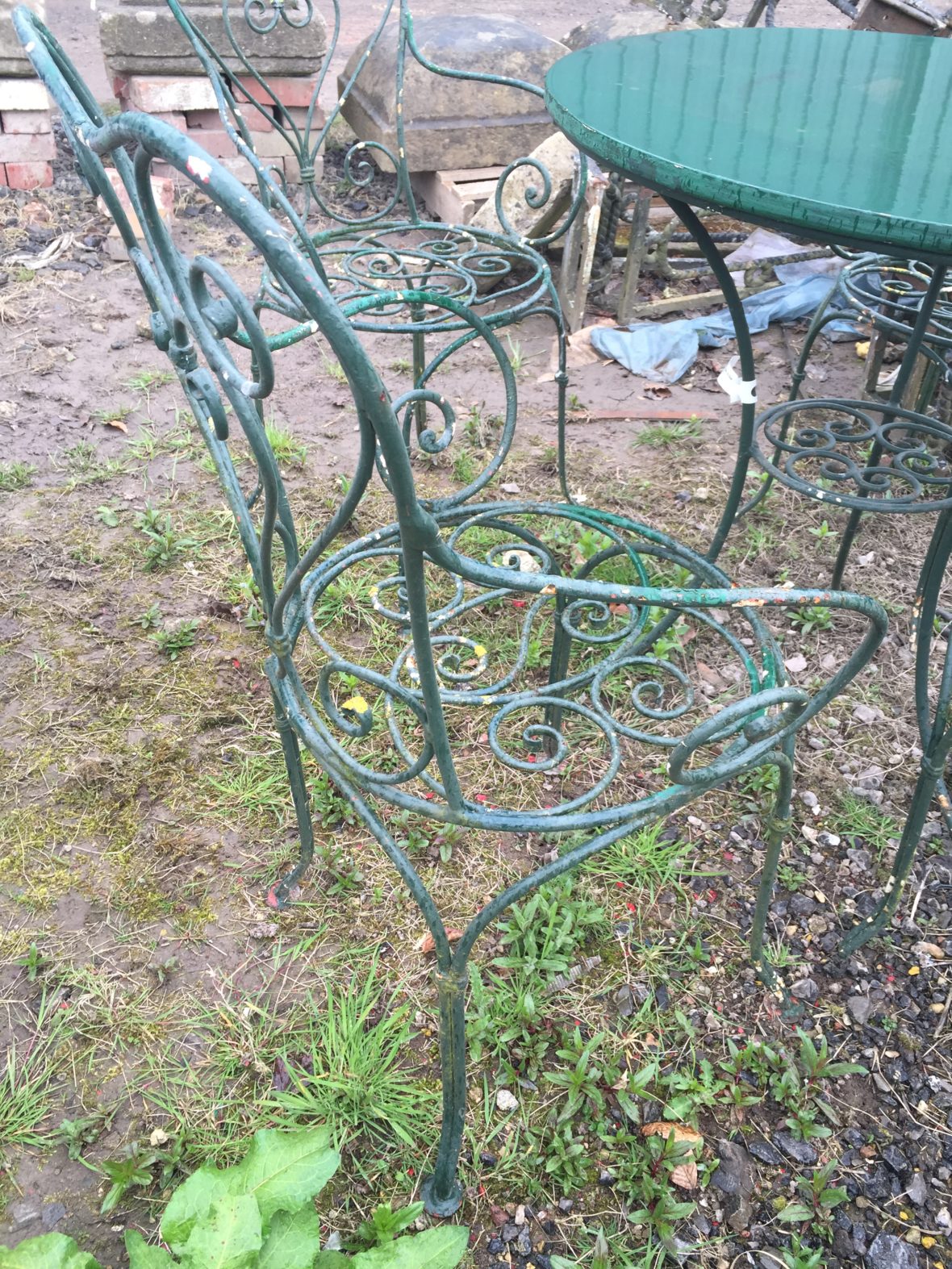 IMG_5542 4 Green Wire Chairs comes with slate table