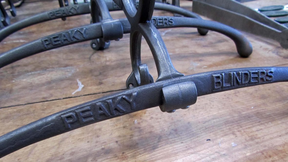 PeakyBlinderCoatAndHatHanger5-WP Peaky Blinders coat hangers
