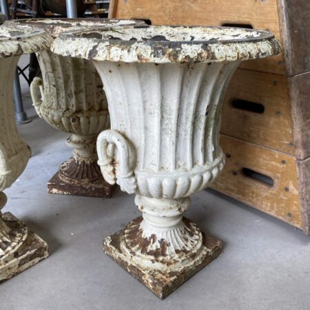 Urns